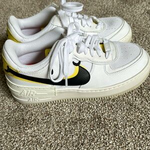 EUC Nike Air Force 1 Go the Extra Smile Women's Size 8